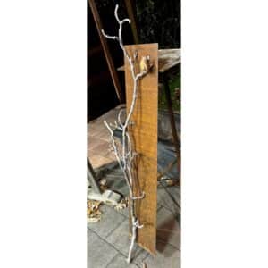 Winterkoning op tak op cortenstalen plaat - Chris Gadiot